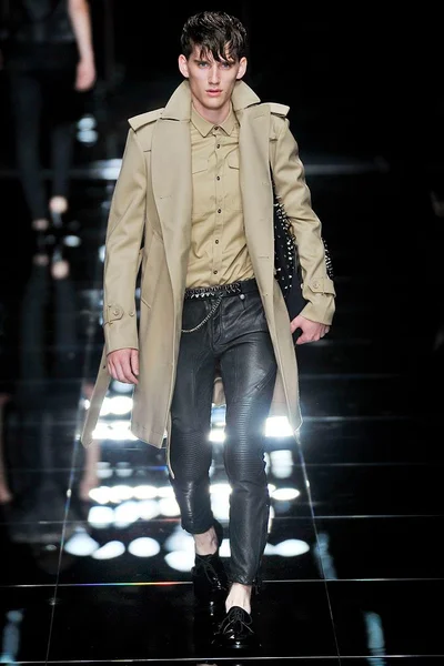 Look 42